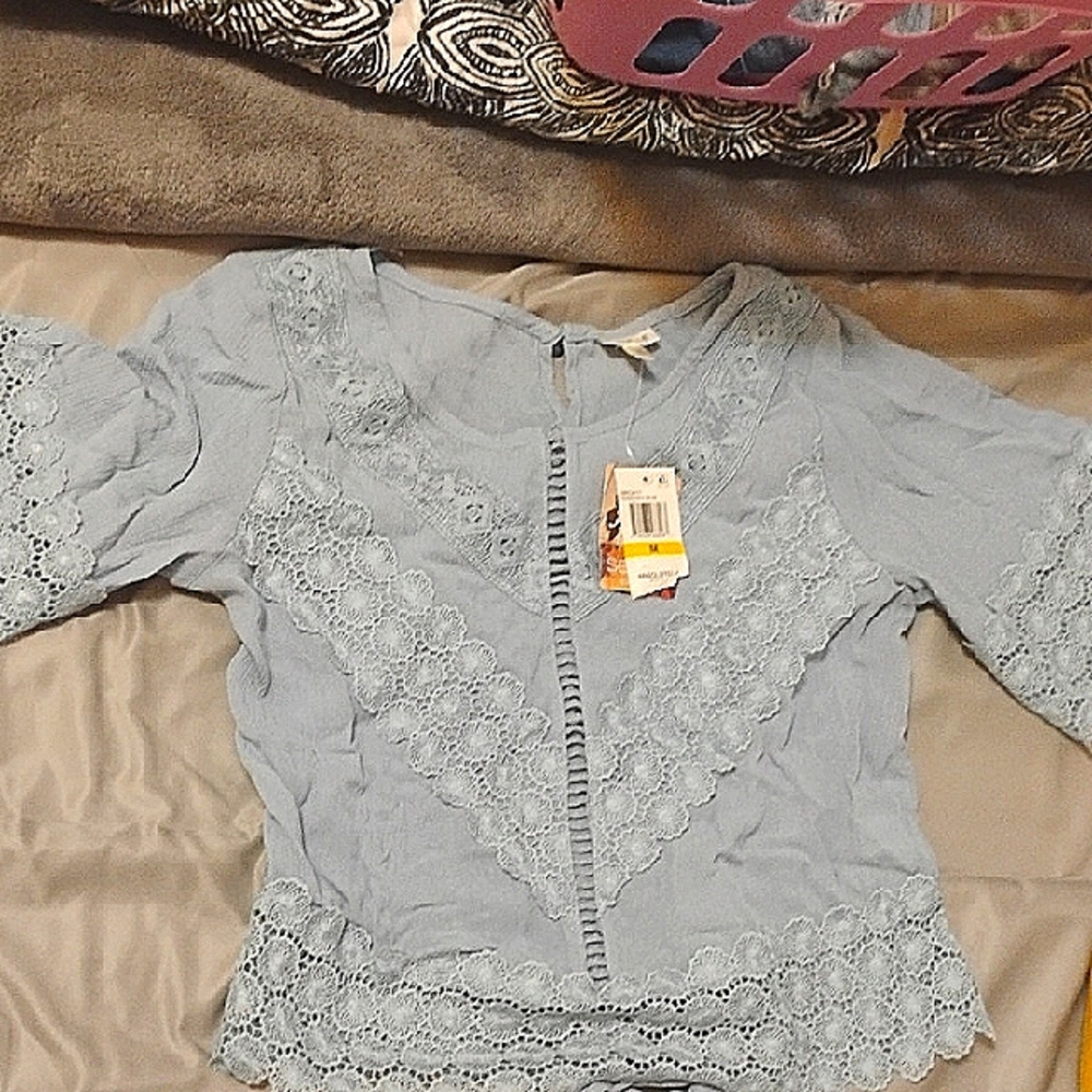 SELF ❤️ E Light Blue Lace Blouse
